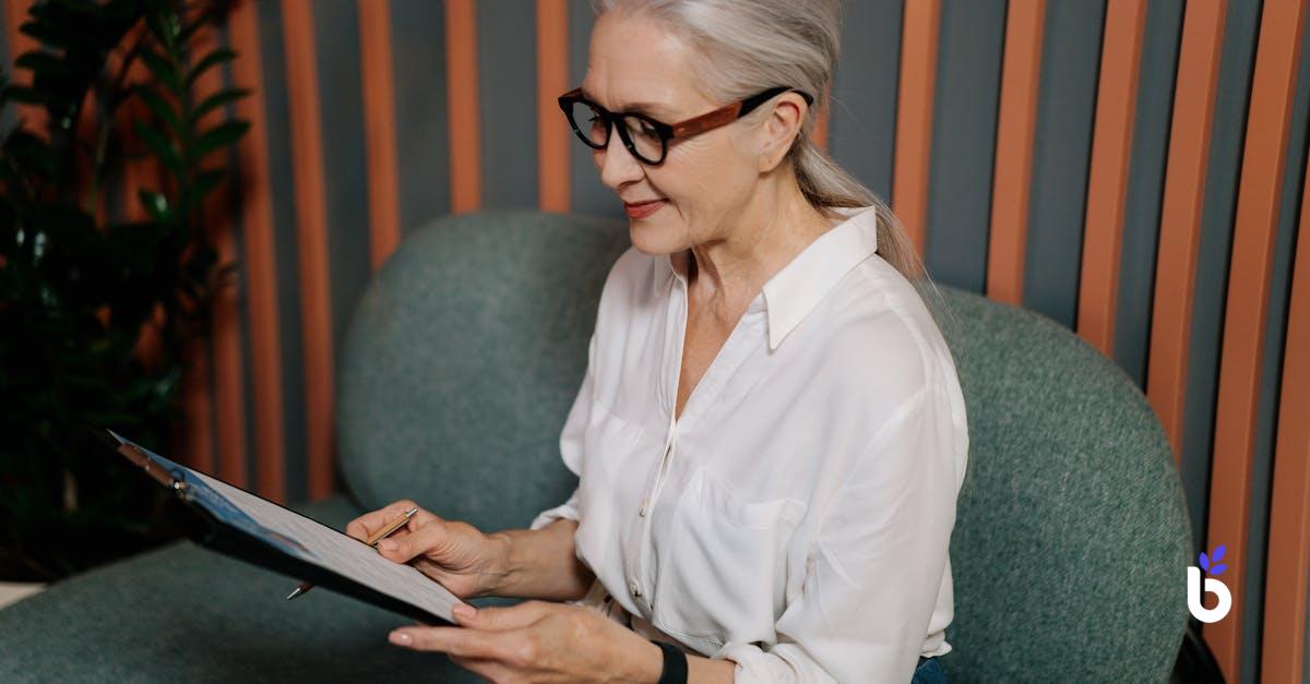 SENIOR HR EXECUTIVE JOB DESCRIPTION - BIZCRM APP