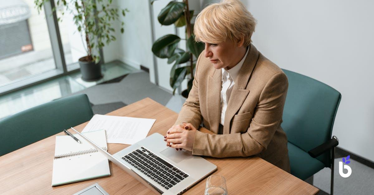 WINDOWS ADMINISTRATOR JOB DESCRIPTION - BIZCRM APP